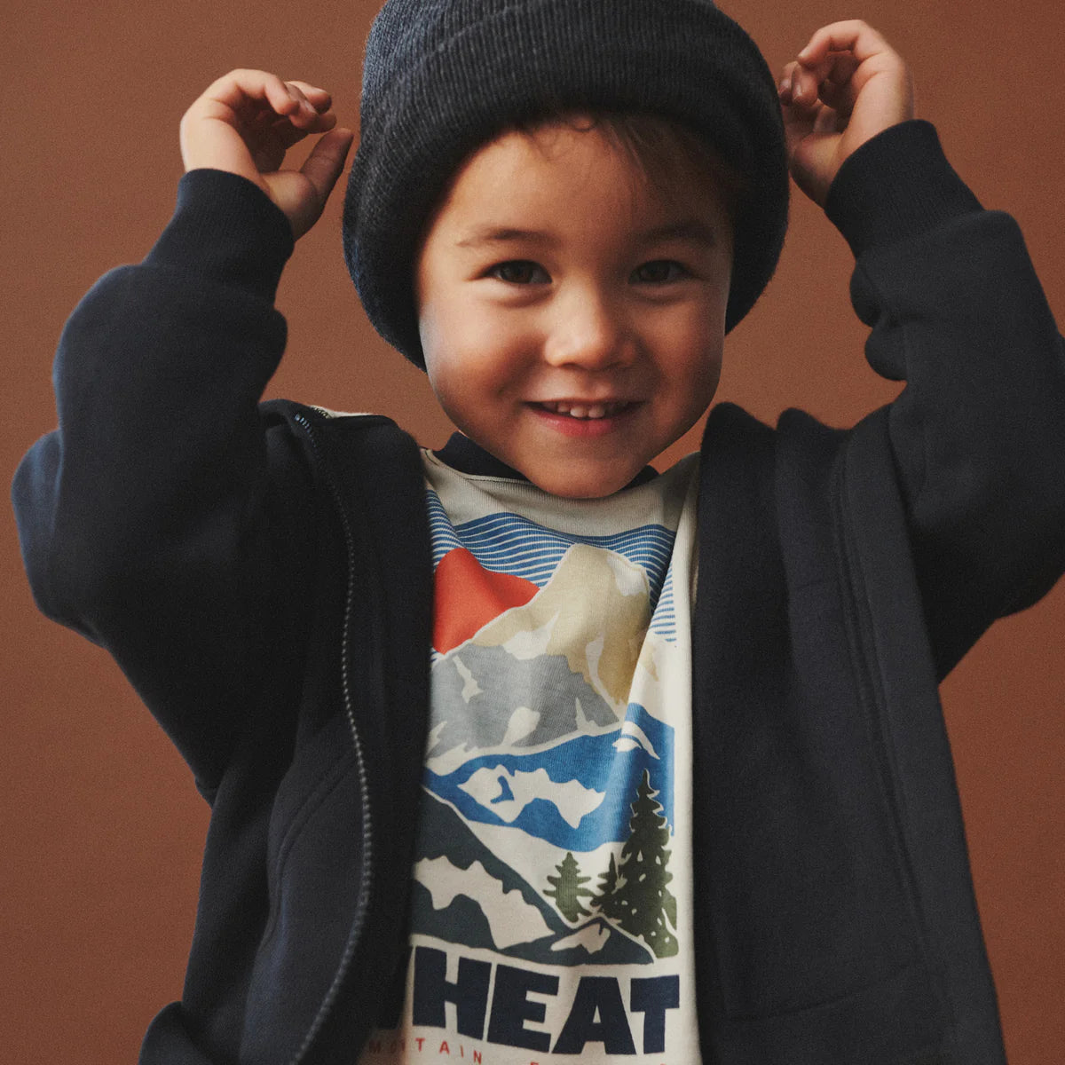 BEANIE OMALAS charocal melange